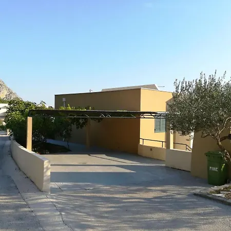 House Arija