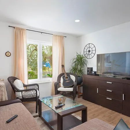 펜션 House Arija *