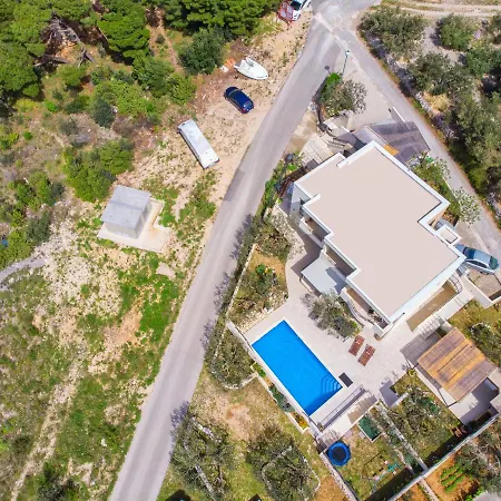 House Arija 펜션 *