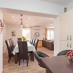 House Arija